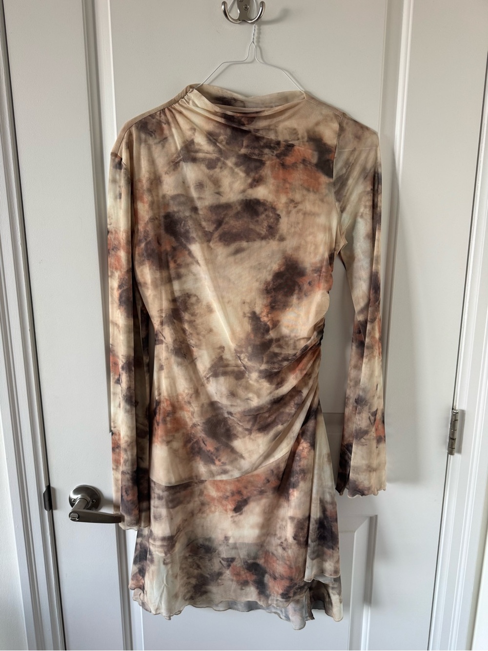Commense Multicolor Tie-Dye Ruched Flared Sleeve Mini Dress - Picture 4 of 5
